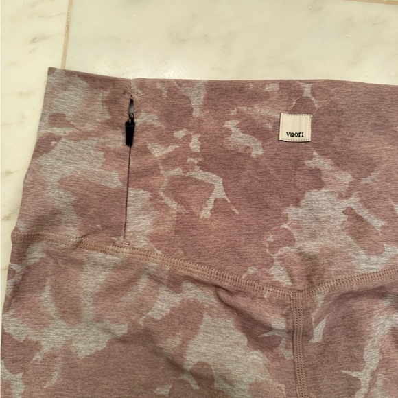 Vuori Womens Clean Rose Pink High Rise Elevation Legging 24” Gym Stretch -Size S - Picture 3 of 8